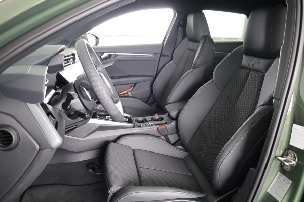 Audi A3 Sportback 40 TFSI e S edition 204pk | Verlengde garantie | Parkeercamera | Adaptieve cruise controle | Optiek pakket zwart Plus | Extra geting glas Audi A3 Sportback 40 TFSI e S edition 204pk | Verlengde garantie | Parkeercamera | Adaptieve cruise controle | Optiek pakket zwart Plus | Extra geting glas