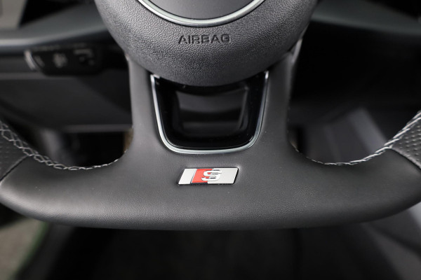 Audi A3 Sportback 40 TFSI e S edition 204pk | Verlengde garantie | Parkeercamera | Adaptieve cruise controle | Optiek pakket zwart Plus | Extra geting glas Audi A3 Sportback 40 TFSI e S edition 204pk | Verlengde garantie | Parkeercamera | Adaptieve cruise controle | Optiek pakket zwart Plus | Extra geting glas