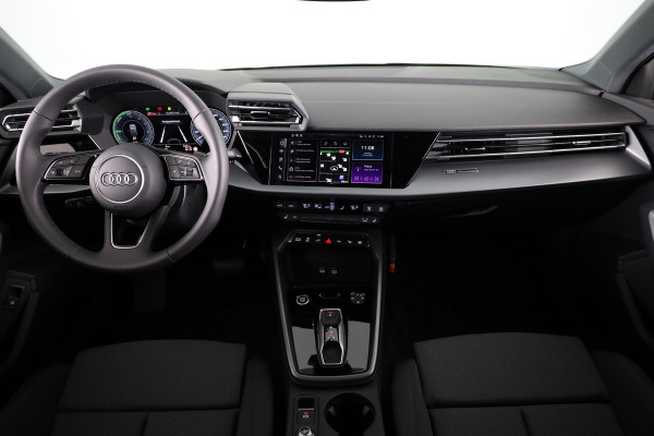 Audi A3 Sportback 40 TFSI e Advanced edition 204pk | Verlengde garantie | Navigatie | Extra getint glas | Verwarmbare voorstoelen Audi A3 Sportback 40 TFSI e Advanced edition 204pk | Verlengde garantie | Navigatie | Extra getint glas | Verwarmbare voorstoelen