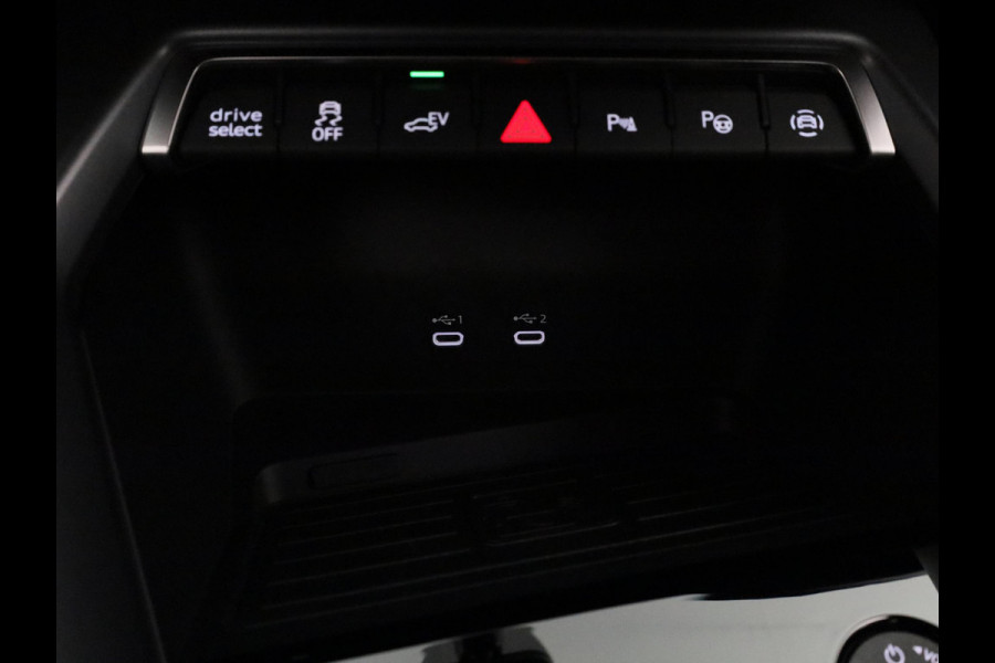 Audi A3 Sportback 40 TFSI e Advanced edition 204pk | Verlengde garantie | Navigatie | Extra getint glas | Verwarmbare voorstoelen