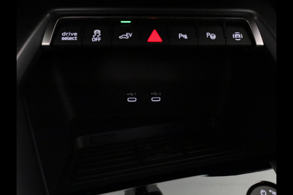 Audi A3 Sportback 40 TFSI e Advanced edition 204pk | Verlengde garantie | Navigatie | Extra getint glas | Verwarmbare voorstoelen