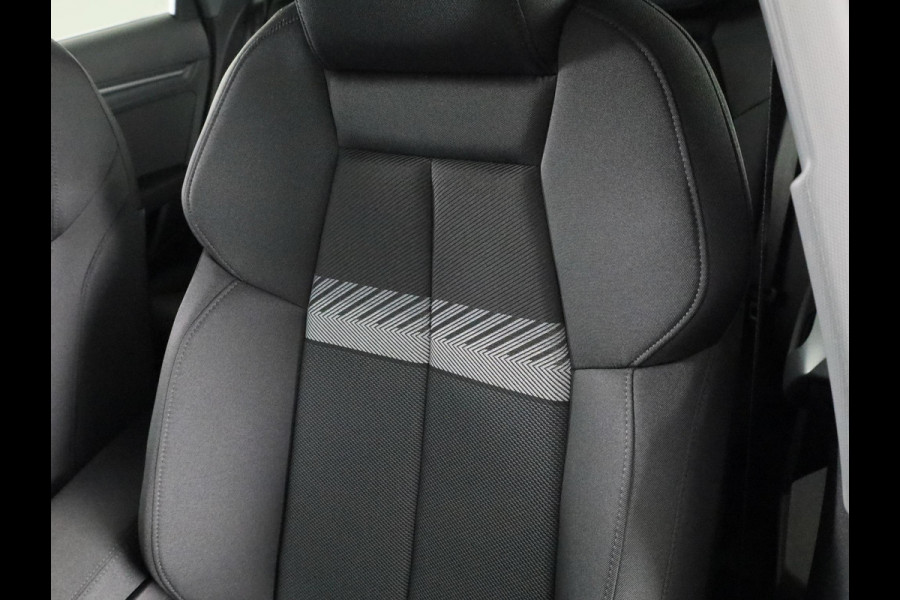 Audi A3 Sportback 40 TFSI e Advanced edition 204pk | Verlengde garantie | Navigatie | Extra getint glas | Verwarmbare voorstoelen