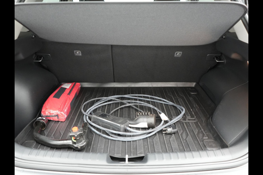 Kia Niro 1.6 GDi DynamicLine Plug In Hybrid 182pk Dealer O.H PHEV | Trekhaak Afneembaar | Adaptive Cruise | Stoelen & Stuur Verwarmd | Apple Carplay | Virtual | Navigatie | Keyless | DAB |