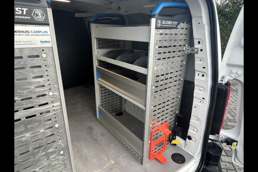 Opel Combo 1.5D 102 PK / L2H1 / 1e EIG. / 89.125 KM !! / INRICHTING / AIRCO / CRUISE / NAVI / APPLE CARPLAY / PDC Opel Combo 1.5D 102 PK / L2H1 / 1e EIG. / 89.125 KM !! / INRICHTING / AIRCO / CRUISE / NAVI / APPLE CARPLAY / PDC
