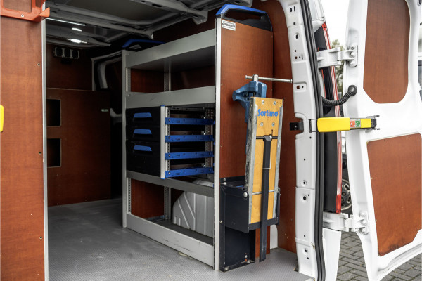 Ford Transit Custom 2.0-TDCI | L2H1 | LED | Inrichting | Omvormer | Cruise | Airco | PDC | Euro 6