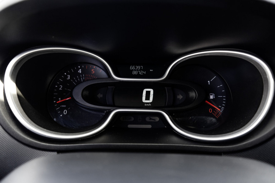 Renault Trafic **dCi 95 T29 L2H1 | 9-Persoons | Navi | LED | Cruise | Airco | Euro 6** Renault Trafic **dCi 95 T29 L2H1 | 9-Persoons | Navi | LED | Cruise | Airco | Euro 6**