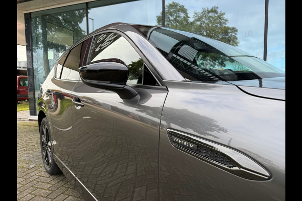 Mazda CX-60 2.5 e-SkyActiv PHEV Homura - Automaat - Pano/schuifdak - Leder - Trekhaak - Navi Mazda CX-60 2.5 e-SkyActiv PHEV Homura - Automaat - Pano/schuifdak - Leder - Trekhaak - Navi