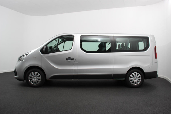 Renault Trafic Passenger 1.6 dCi Grand Authentique Energy incl. BPM/ BTW  L2H1 8 persoons !  Navigatie Airco voor en achter Parkeer sensoren Cruise Control Bumpers in kleur Renault Trafic Passenger 1.6 dCi Grand Authentique Energy incl. BPM/ BTW  L2H1 8 persoons !  Navigatie Airco voor en achter Parkeer sensoren Cruise Control Bumpers in kleur