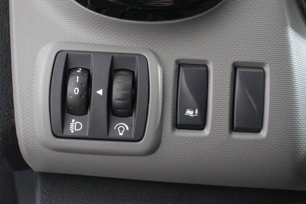 Renault Trafic Passenger 1.6 dCi Grand Authentique Energy incl. BPM/ BTW  L2H1 8 persoons !  Navigatie Airco voor en achter Parkeer sensoren Cruise Control Bumpers in kleur Renault Trafic Passenger 1.6 dCi Grand Authentique Energy incl. BPM/ BTW  L2H1 8 persoons !  Navigatie Airco voor en achter Parkeer sensoren Cruise Control Bumpers in kleur