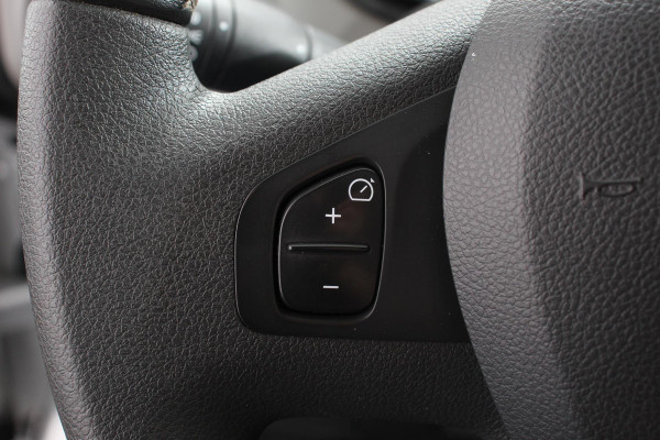 Renault Trafic Passenger 1.6 dCi Grand Authentique Energy incl. BPM/ BTW  L2H1 8 persoons !  Navigatie Airco voor en achter Parkeer sensoren Cruise Control Bumpers in kleur Renault Trafic Passenger 1.6 dCi Grand Authentique Energy incl. BPM/ BTW  L2H1 8 persoons !  Navigatie Airco voor en achter Parkeer sensoren Cruise Control Bumpers in kleur