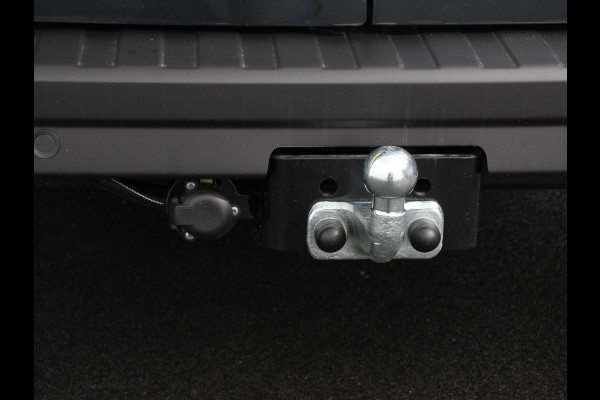 Renault Trafic 2.0 Blue dCi 110 T30 L2H1 Advance Navigatie bluetooth DAB Camera Airco Trekhaak Houten bekleding Lichtmetalen velgen