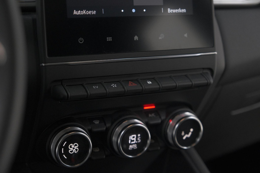 Renault Captur 1.6 E-Tech Plug-in Hybrid 160 Intens | Allseason Banden | Parkeersensoren