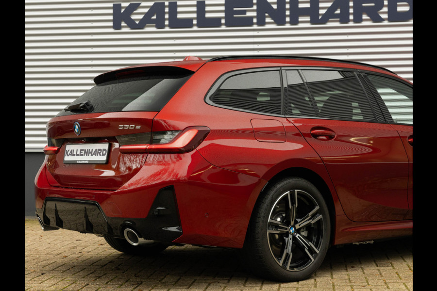 BMW 3 Serie Touring 330e M-Sport - Pano - Trekhaak - LCI 2 - ACC - Hifi BMW 3 Serie Touring 330e M-Sport - Pano - Trekhaak - LCI 2 - ACC - Hifi