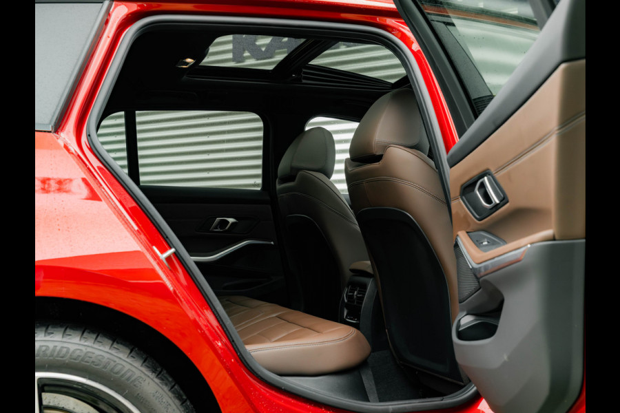 BMW 3 Serie Touring 330e M-Sport - Pano - Trekhaak - LCI 2 - ACC - Hifi BMW 3 Serie Touring 330e M-Sport - Pano - Trekhaak - LCI 2 - ACC - Hifi