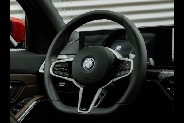 BMW 3 Serie Touring 330e M-Sport - Pano - Trekhaak - LCI 2 - ACC - Hifi BMW 3 Serie Touring 330e M-Sport - Pano - Trekhaak - LCI 2 - ACC - Hifi