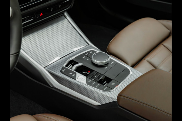 BMW 3 Serie Touring 330e M-Sport - Pano - Trekhaak - LCI 2 - ACC - Hifi BMW 3 Serie Touring 330e M-Sport - Pano - Trekhaak - LCI 2 - ACC - Hifi