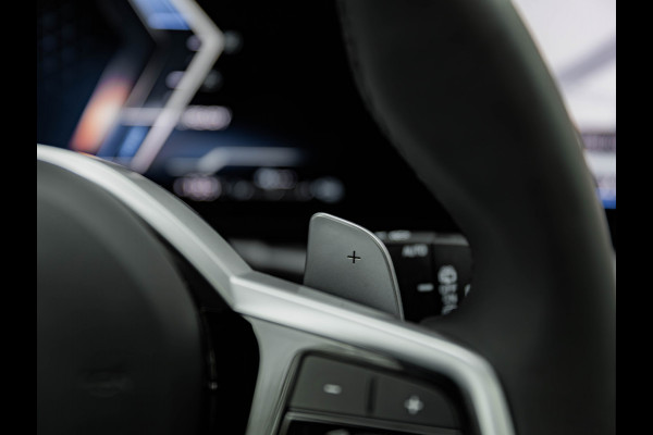 BMW 3 Serie Touring 330e M-Sport - Pano - Trekhaak - LCI 2 - ACC - Hifi BMW 3 Serie Touring 330e M-Sport - Pano - Trekhaak - LCI 2 - ACC - Hifi