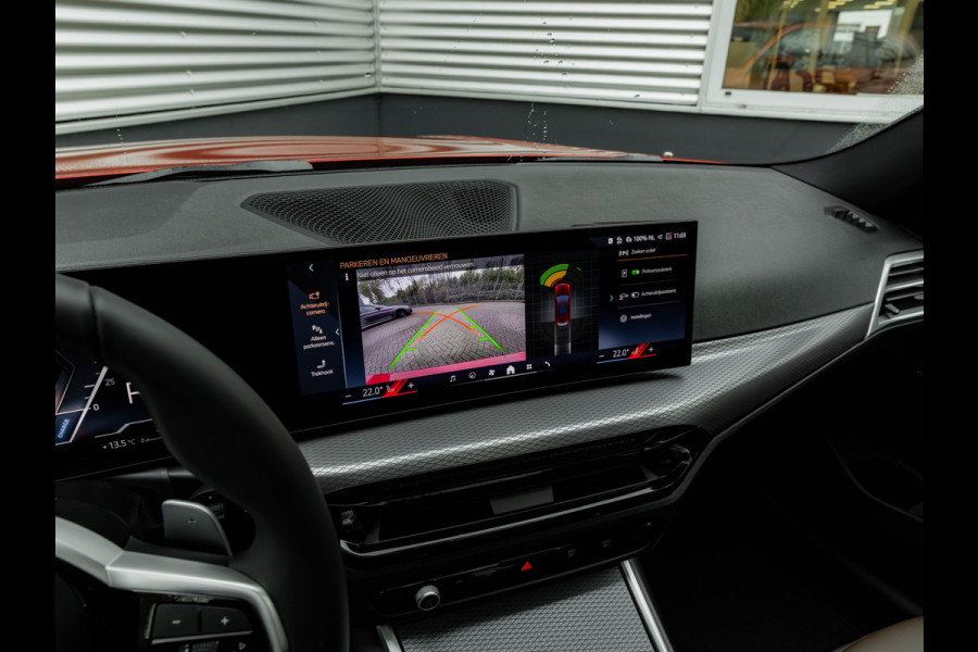 BMW 3 Serie Touring 330e M-Sport - Pano - Trekhaak - LCI 2 - ACC - Hifi BMW 3 Serie Touring 330e M-Sport - Pano - Trekhaak - LCI 2 - ACC - Hifi