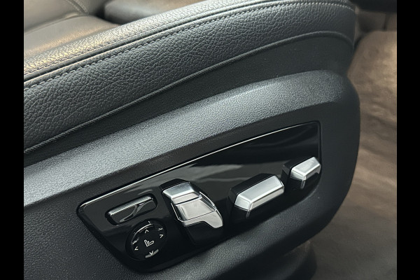 BMW 5 Serie 530d xDrive | Dealer Onderhouden | ACC | 360 Camera | Schuifdak | Comfortstoelen | Head-Up | Achterasbesturing | Leder | Keyless-Entry | Memory | Stoelverwarming V+A | LED | Stuurverwarming | Draadloos Laden | Dodehoek | BTW | BMW 5 Serie 530d xDrive | Dealer Onderhouden | ACC | 360 Camera | Schuifdak | Comfortstoelen | Head-Up | Achterasbesturing | Leder | Keyless-Entry | Memory | Stoelverwarming V+A | LED | Stuurverwarming | Draadloos Laden | Dodehoek | BTW |