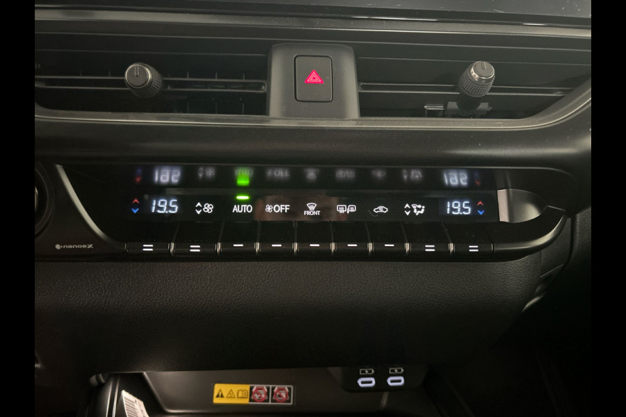 Lexus UX 300e Luxury Line 73 kWh | 45% korting | Winter-pakket | Tech Pack | Mark Levinson geluid! | Navigatie | Nieuwprijs € 61.095,00 |