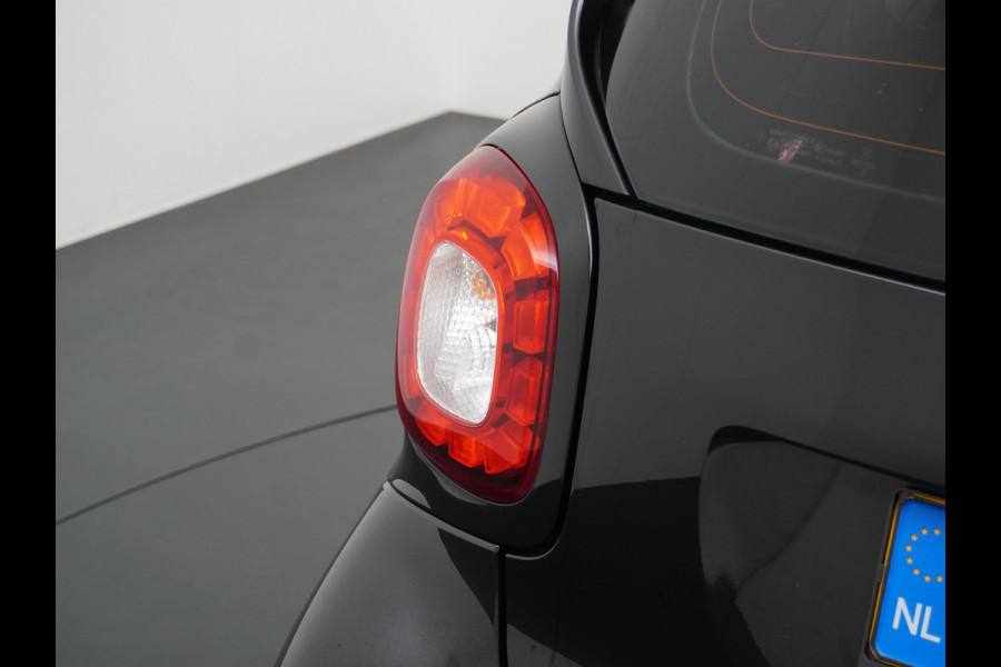 Smart Fortwo 1.0I 71PK Passion Ecc Cruise Control Bluetooth Lmv Mistlampen Regen-Lichtsensor Led  Cool & Audio pakket Pakket sport Euro 6 Origineel Nederlandse Auto Smart Fortwo 1.0I 71PK Passion Ecc Cruise Control Bluetooth Lmv Mistlampen Regen-Lichtsensor Led  Cool & Audio pakket Pakket sport Euro 6 Origineel Nederlandse Auto