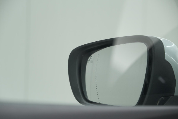 Renault Kadjar TCe 140 EDC Limited | Camera | Dodehoekdetectie | Apple Carplay | Stoelverwarming