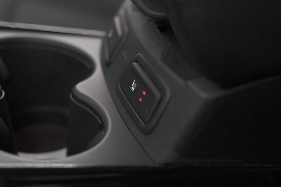 Renault Kadjar TCe 140 EDC Limited | Camera | Dodehoekdetectie | Apple Carplay | Stoelverwarming