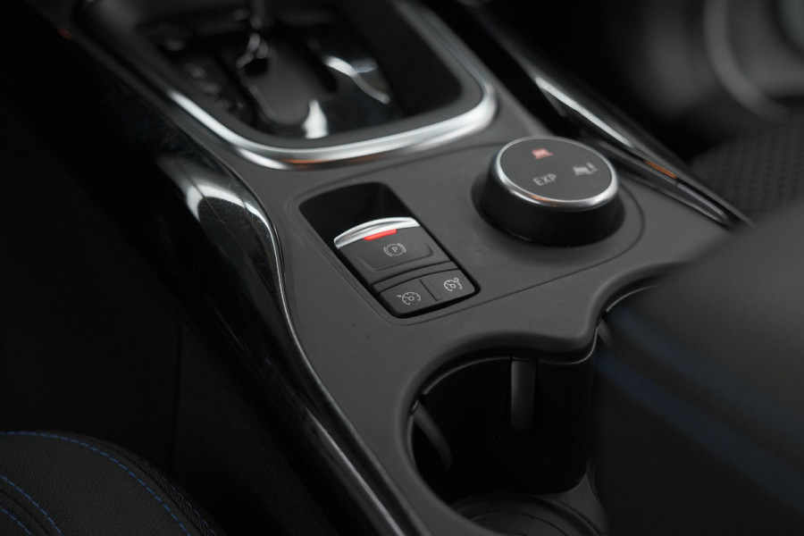 Renault Kadjar TCe 140 EDC Limited | Camera | Dodehoekdetectie | Apple Carplay | Stoelverwarming