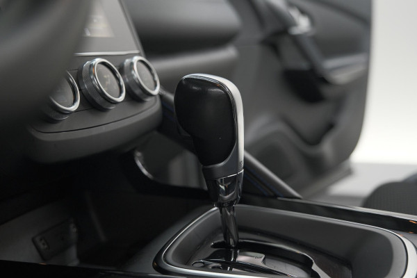 Renault Kadjar TCe 140 EDC Limited | Camera | Dodehoekdetectie | Apple Carplay | Stoelverwarming