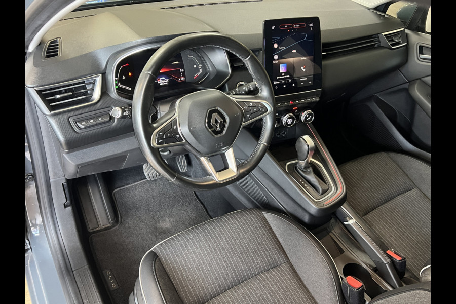 Renault Clio 1.3 TCe 130pk Intens | Groot Navi | 360 Camera | Stoel verwarming | 17 inch | Keurig nette Clio 5 automaat met 130pk! Renault Clio 1.3 TCe 130pk Intens | Groot Navi | 360 Camera | Stoel verwarming | 17 inch | Keurig nette Clio 5 automaat met 130pk!
