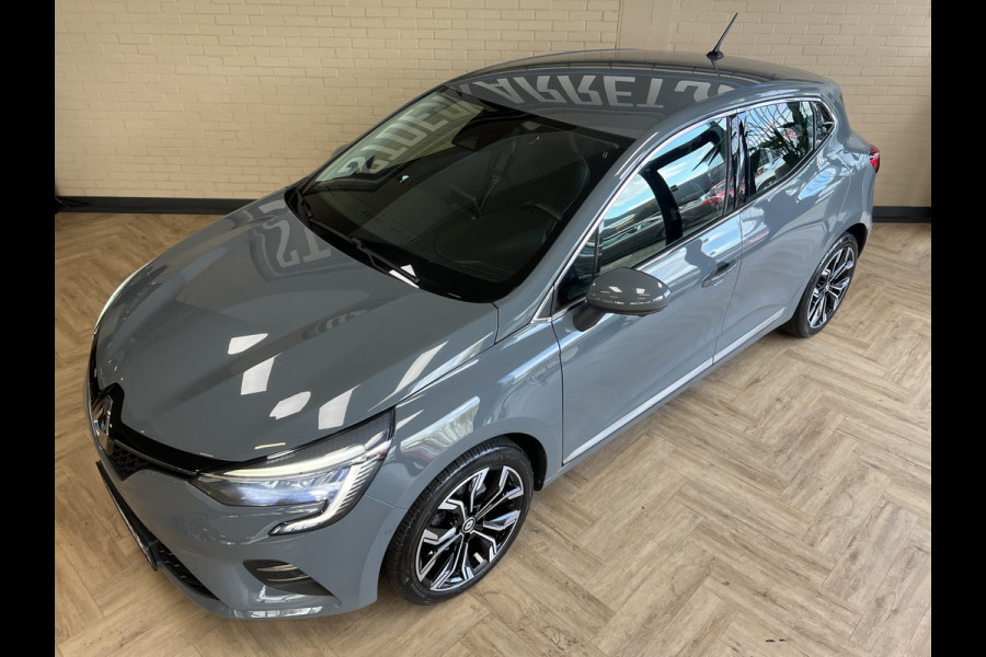 Renault Clio 1.3 TCe 130pk Intens | Groot Navi | 360 Camera | Stoel verwarming | 17 inch | Keurig nette Clio 5 automaat met 130pk! Renault Clio 1.3 TCe 130pk Intens | Groot Navi | 360 Camera | Stoel verwarming | 17 inch | Keurig nette Clio 5 automaat met 130pk!