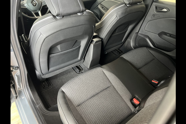 Renault Clio 1.3 TCe 130pk Intens | Groot Navi | 360 Camera | Stoel verwarming | 17 inch | Keurig nette Clio 5 automaat met 130pk! Renault Clio 1.3 TCe 130pk Intens | Groot Navi | 360 Camera | Stoel verwarming | 17 inch | Keurig nette Clio 5 automaat met 130pk!