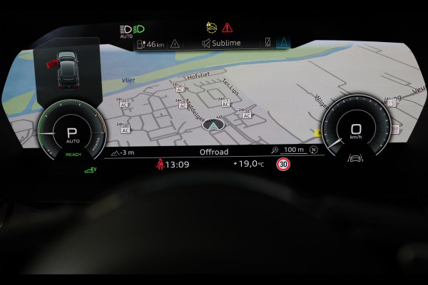 Audi A3 Sportback 45 TFSI e RS3 Look / 245 PK / RS Zetels / B & O / Leder / Lane Assist / Open Pano / Matrix / Virtual Cockpit