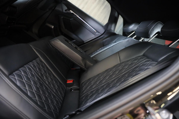 Audi A3 Sportback 45 TFSI e RS3 Look / 245 PK / RS Zetels / B & O / Leder / Lane Assist / Open Pano / Matrix / Virtual Cockpit
