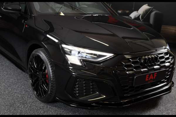 Audi A3 Sportback 45 TFSI e RS3 Look / 245 PK / RS Zetels / B & O / Leder / Lane Assist / Open Pano / Matrix / Virtual Cockpit