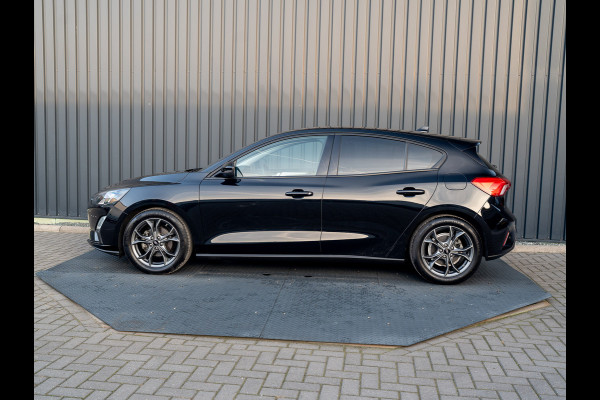 Ford Focus 1.0 EcoBoost Hybrid Trend Edition Business | 17'' | Camera | Navi | Prijs Rijklaar!! Ford Focus 1.0 EcoBoost Hybrid Trend Edition Business | 17'' | Camera | Navi | Prijs Rijklaar!!