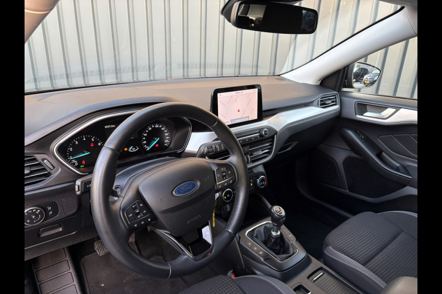 Ford Focus 1.0 EcoBoost Hybrid Trend Edition Business | 17'' | Camera | Navi | Prijs Rijklaar!! Ford Focus 1.0 EcoBoost Hybrid Trend Edition Business | 17'' | Camera | Navi | Prijs Rijklaar!!