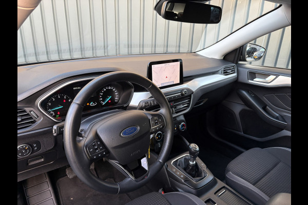 Ford Focus 1.0 EcoBoost Hybrid Trend Edition Business | 17'' | Camera | Navi | Prijs Rijklaar!! Ford Focus 1.0 EcoBoost Hybrid Trend Edition Business | 17'' | Camera | Navi | Prijs Rijklaar!!