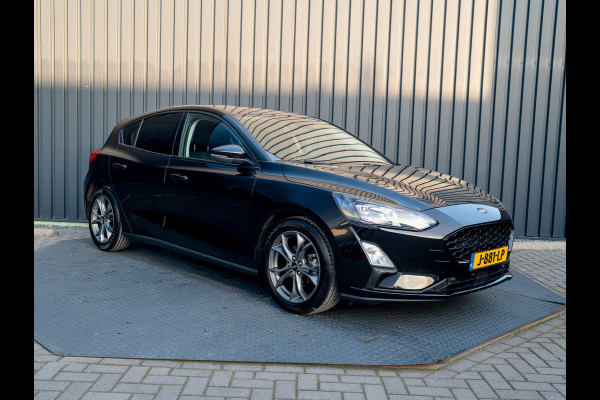 Ford Focus 1.0 EcoBoost Hybrid Trend Edition Business | 17'' | Camera | Navi | Prijs Rijklaar!! Ford Focus 1.0 EcoBoost Hybrid Trend Edition Business | 17'' | Camera | Navi | Prijs Rijklaar!!