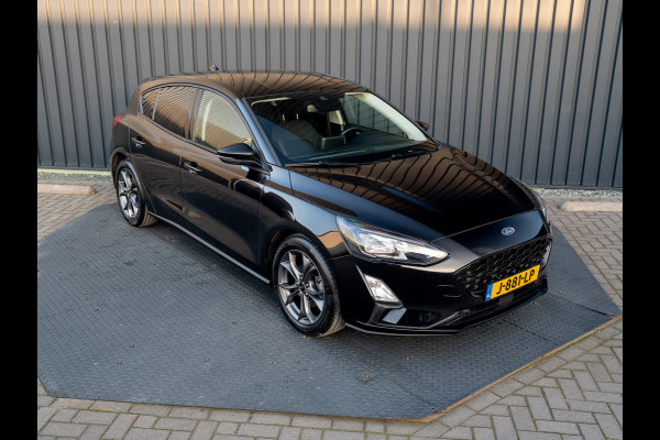 Ford Focus 1.0 EcoBoost Hybrid Trend Edition Business | 17'' | Camera | Navi | Prijs Rijklaar!! Ford Focus 1.0 EcoBoost Hybrid Trend Edition Business | 17'' | Camera | Navi | Prijs Rijklaar!!