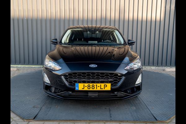 Ford Focus 1.0 EcoBoost Hybrid Trend Edition Business | 17'' | Camera | Navi | Prijs Rijklaar!! Ford Focus 1.0 EcoBoost Hybrid Trend Edition Business | 17'' | Camera | Navi | Prijs Rijklaar!!