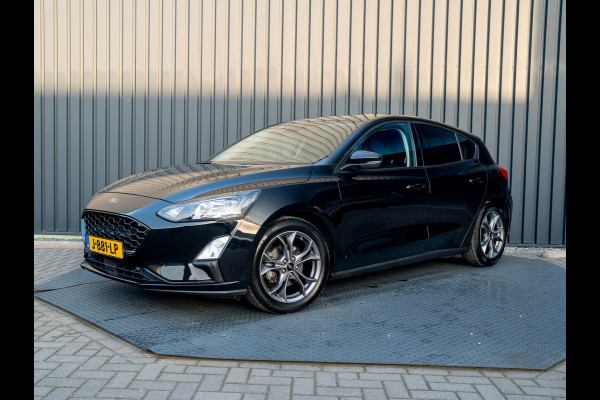Ford Focus 1.0 EcoBoost Hybrid Trend Edition Business | 17'' | Camera | Navi | Prijs Rijklaar!! Ford Focus 1.0 EcoBoost Hybrid Trend Edition Business | 17'' | Camera | Navi | Prijs Rijklaar!!