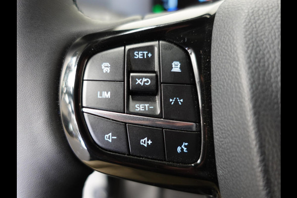 Ford Transit Custom 300 2.0 TDCI L2H1 Trend Nieuw Model! | Navigatie | Camera | Trekhaak | Parkeer sensoren | Cruise Control |