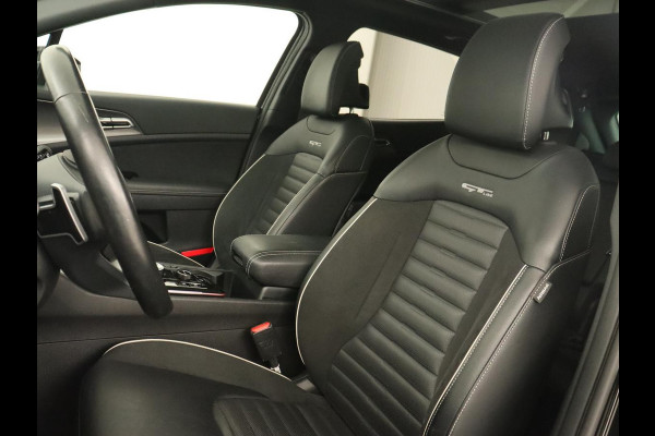 Kia Sportage 1.6 T-GDi Plug-in Hybrid AWD GT-PlusLine | Panoramadak | Stoelventilatie | 360 Camera | Adaptive cruise | Achterbankverwarming | Leder/Alcantara | Carplay | Keyless | Memory | PHEV Kia Sportage 1.6 T-GDi Plug-in Hybrid AWD GT-PlusLine | Panoramadak | Stoelventilatie | 360 Camera | Adaptive cruise | Achterbankverwarming | Leder/Alcantara | Carplay | Keyless | Memory | PHEV