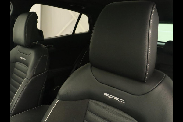 Kia Sportage 1.6 T-GDi Plug-in Hybrid AWD GT-PlusLine | Panoramadak | Stoelventilatie | 360 Camera | Adaptive cruise | Achterbankverwarming | Leder/Alcantara | Carplay | Keyless | Memory | PHEV Kia Sportage 1.6 T-GDi Plug-in Hybrid AWD GT-PlusLine | Panoramadak | Stoelventilatie | 360 Camera | Adaptive cruise | Achterbankverwarming | Leder/Alcantara | Carplay | Keyless | Memory | PHEV