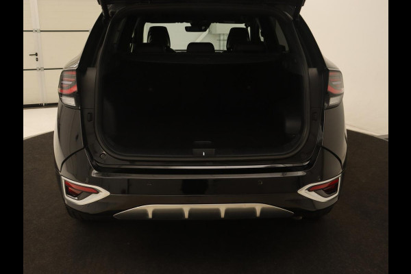 Kia Sportage 1.6 T-GDi Plug-in Hybrid AWD GT-PlusLine | Panoramadak | Stoelventilatie | 360 Camera | Adaptive cruise | Achterbankverwarming | Leder/Alcantara | Carplay | Keyless | Memory | PHEV Kia Sportage 1.6 T-GDi Plug-in Hybrid AWD GT-PlusLine | Panoramadak | Stoelventilatie | 360 Camera | Adaptive cruise | Achterbankverwarming | Leder/Alcantara | Carplay | Keyless | Memory | PHEV