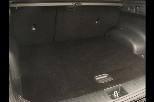 Kia Sportage 1.6 T-GDi Plug-in Hybrid AWD GT-PlusLine | Panoramadak | Stoelventilatie | 360 Camera | Adaptive cruise | Achterbankverwarming | Leder/Alcantara | Carplay | Keyless | Memory | PHEV Kia Sportage 1.6 T-GDi Plug-in Hybrid AWD GT-PlusLine | Panoramadak | Stoelventilatie | 360 Camera | Adaptive cruise | Achterbankverwarming | Leder/Alcantara | Carplay | Keyless | Memory | PHEV