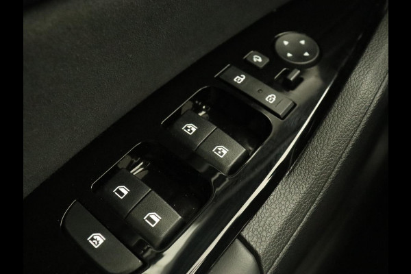 Kia Sportage 1.6 T-GDi Plug-in Hybrid AWD GT-PlusLine | Panoramadak | Stoelventilatie | 360 Camera | Adaptive cruise | Achterbankverwarming | Leder/Alcantara | Carplay | Keyless | Memory | PHEV Kia Sportage 1.6 T-GDi Plug-in Hybrid AWD GT-PlusLine | Panoramadak | Stoelventilatie | 360 Camera | Adaptive cruise | Achterbankverwarming | Leder/Alcantara | Carplay | Keyless | Memory | PHEV