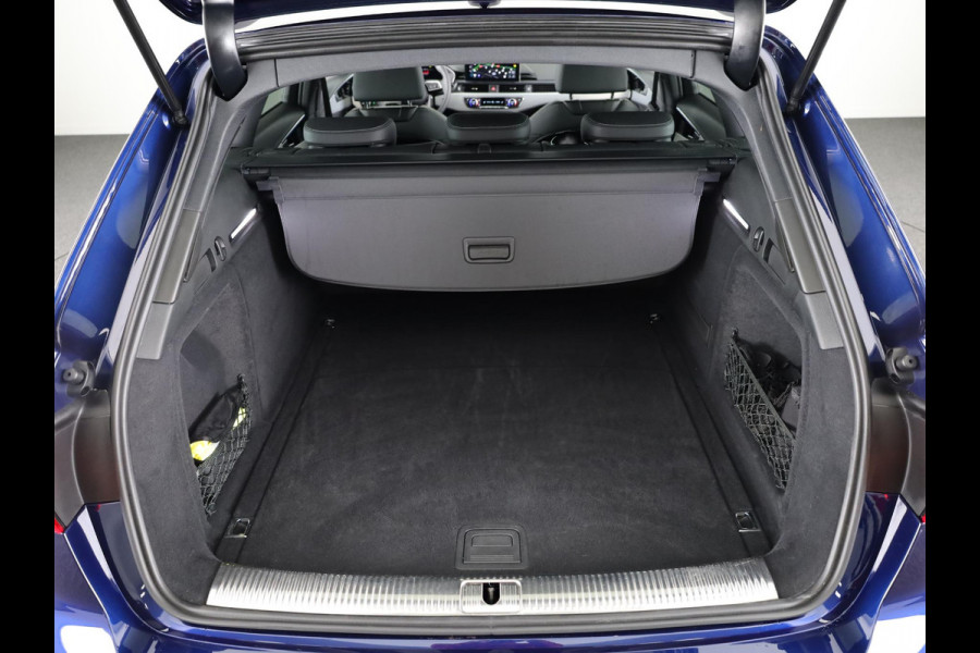 Audi A4 Avant 35 TFSI S edition Competition 150 pk S-tronic | Private lease vanaf € 751,- per maand | Verlengde garantie | Navigatie | Parkeersensoren | Stoelverwarming | S-Line | Audi A4 Avant 35 TFSI S edition Competition 150 pk S-tronic | Private lease vanaf € 751,- per maand | Verlengde garantie | Navigatie | Parkeersensoren | Stoelverwarming | S-Line |