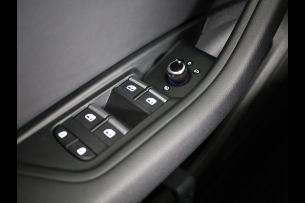Audi A4 Avant 35 TFSI S edition Competition 150 pk S-tronic | Private lease vanaf € 751,- per maand | Verlengde garantie | Navigatie | Parkeersensoren | Stoelverwarming | S-Line | Audi A4 Avant 35 TFSI S edition Competition 150 pk S-tronic | Private lease vanaf € 751,- per maand | Verlengde garantie | Navigatie | Parkeersensoren | Stoelverwarming | S-Line |